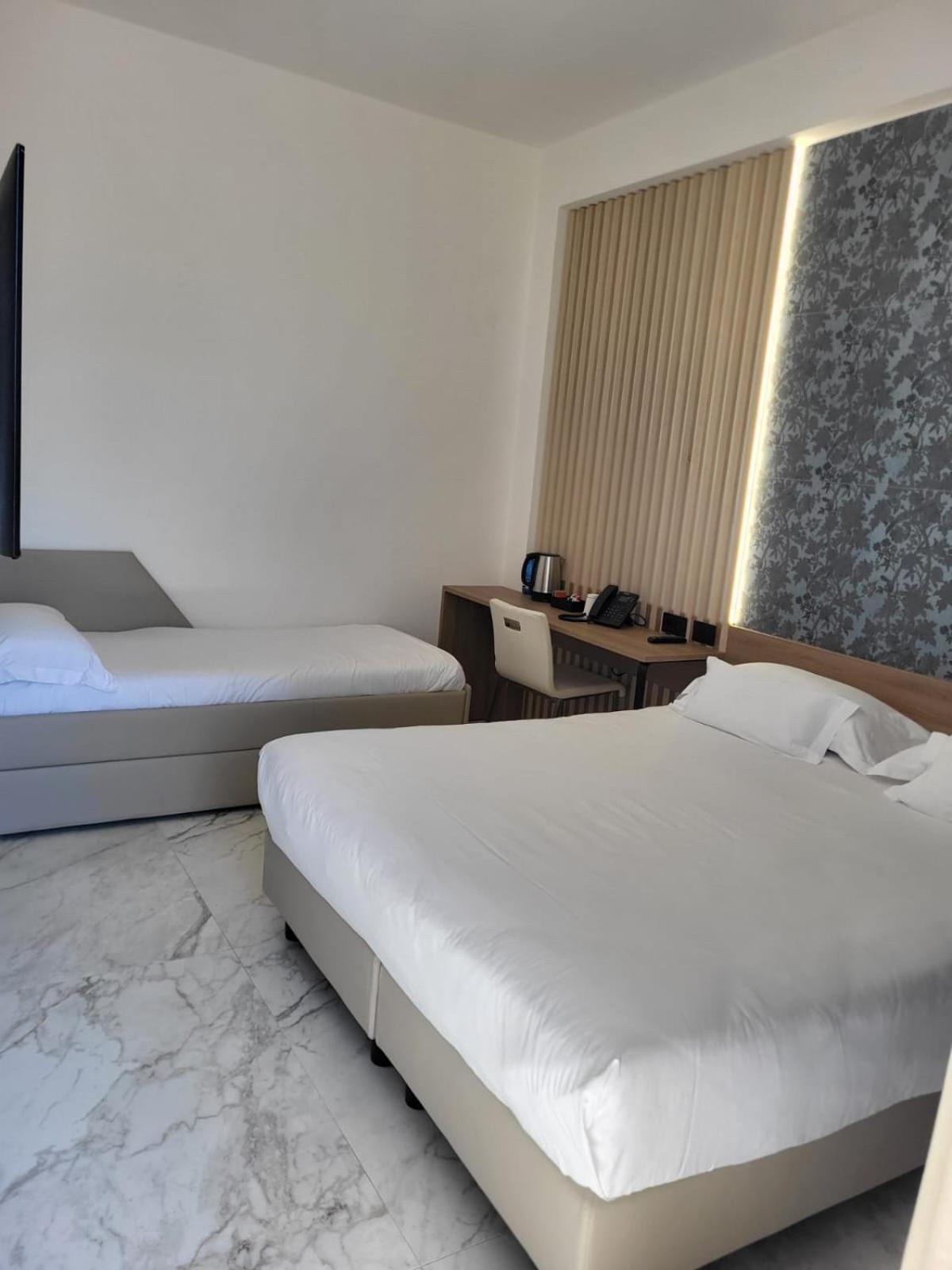 Maiuri Hotel 4*