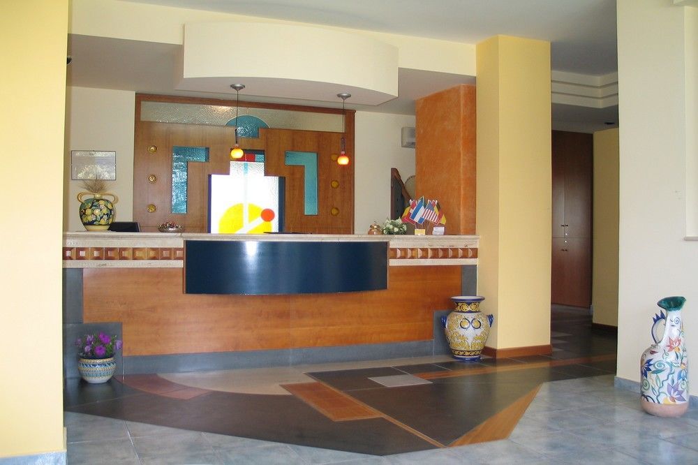 Hotel Maiuri 4*