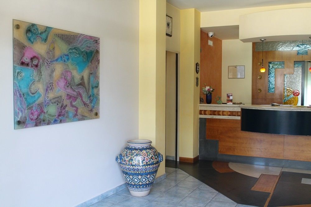 Maiuri Hotel 4*